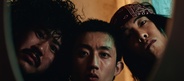 블랙홀을 여행하는 메탈밴드를 위한 안내서 스틸 5